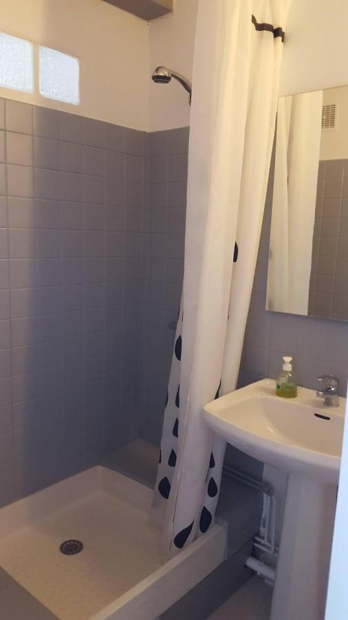 Studio 2 Personnes Vue Marais Salant Parking Et Terrasse Proche Commodite Hyères المظهر الخارجي الصورة
